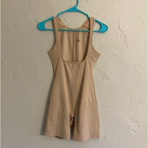 Ambrielle ladies undergarment. Size large